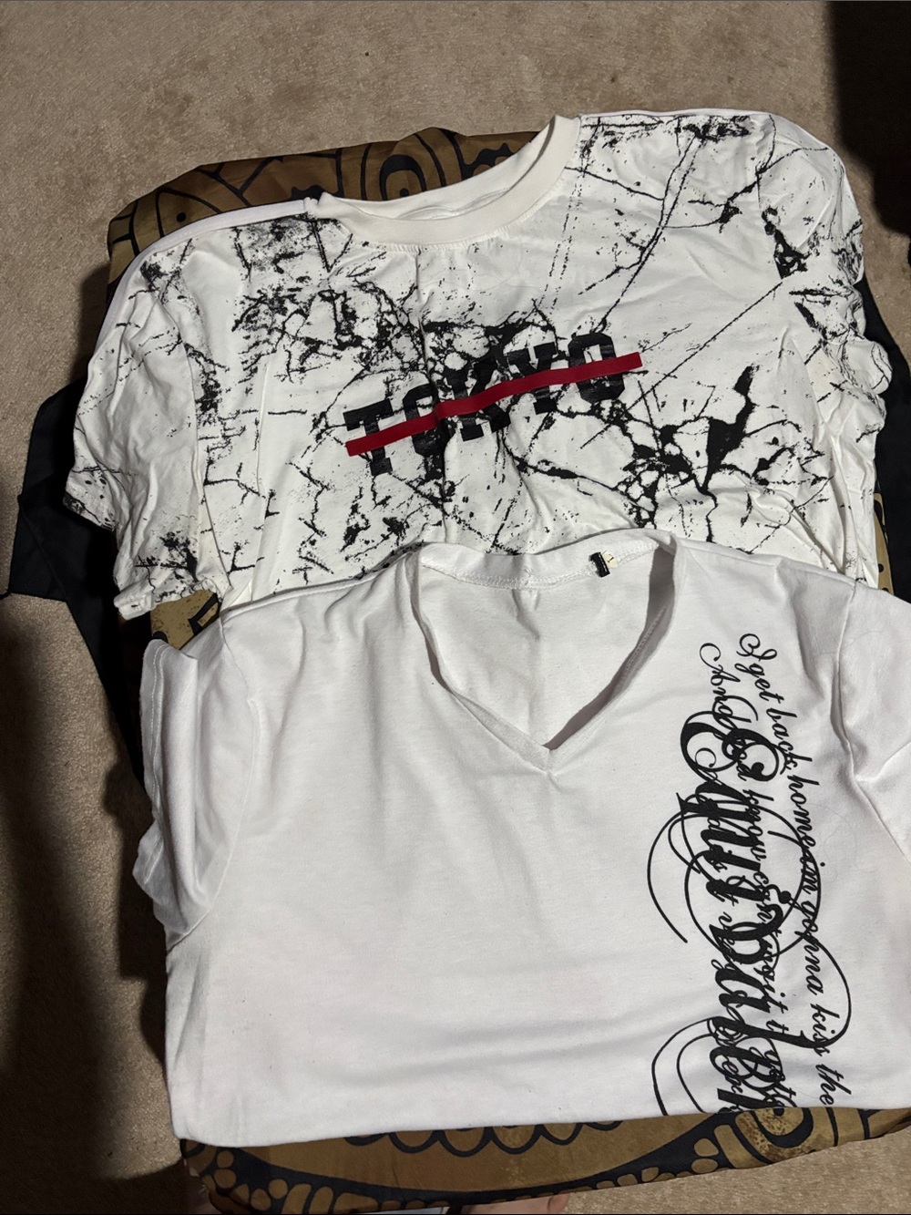 Rue21 White and Black Graphic Short Sleeve Tees